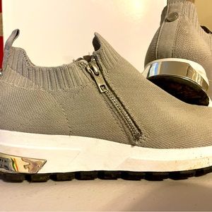 Steve Madden Sneakers, size 7.5, slight platform, worn once.